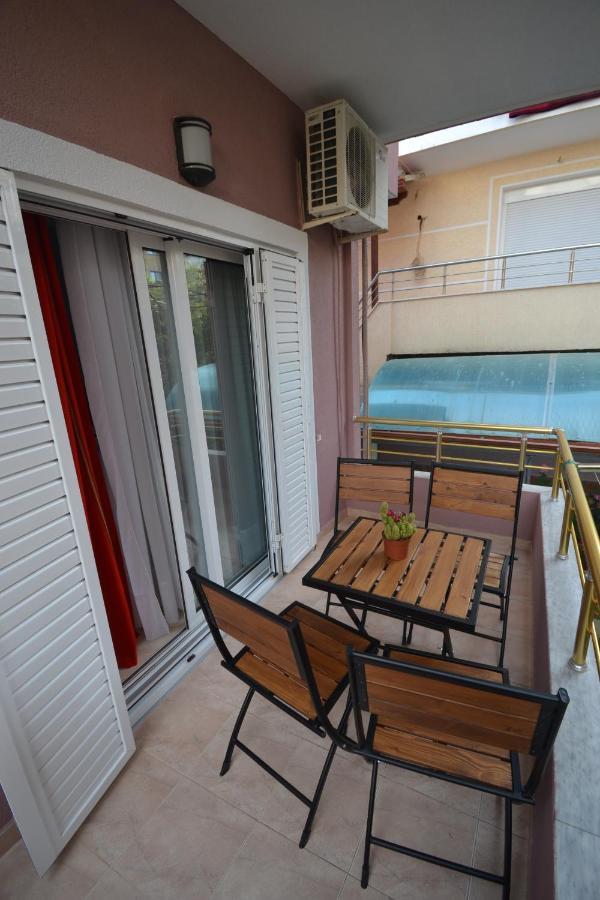 Little Cozy Apartment 1 Sarande Exterior photo